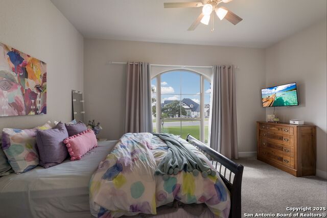 Listing photo id 28 for 215 Madrone