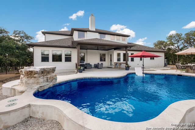 Listing photo id 43 for 215 Madrone