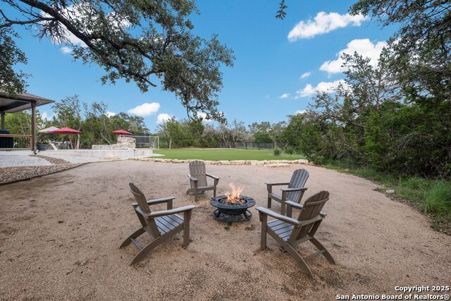Listing photo id 44 for 215 Madrone