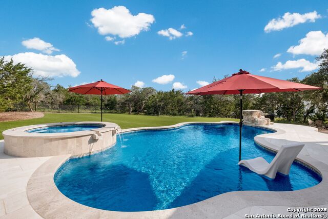 Listing photo id 46 for 215 Madrone