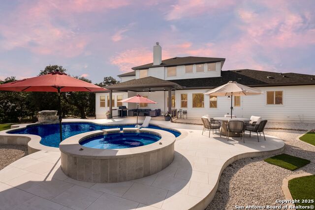 Listing photo id 47 for 215 Madrone