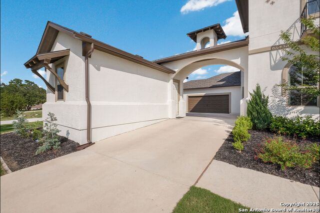 Listing photo id 4 for 215 Madrone