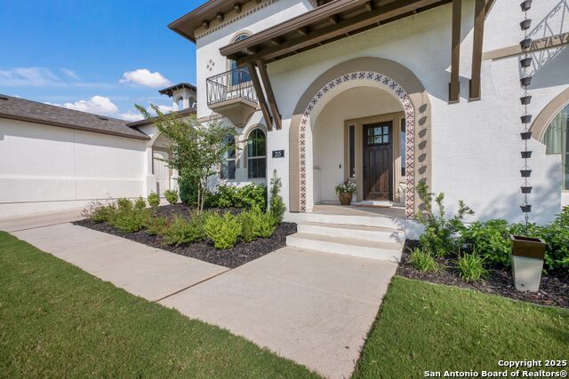 Listing photo id 5 for 215 Madrone
