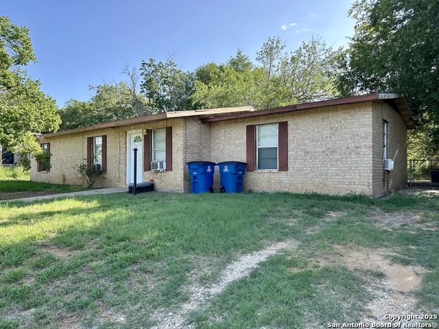 Details for 413 Water N, Pleasanton, TX 78064