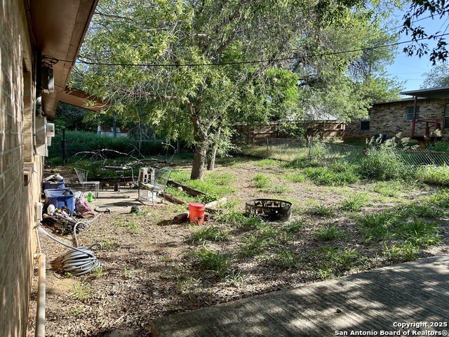 Listing photo id 1 for 413 Water N