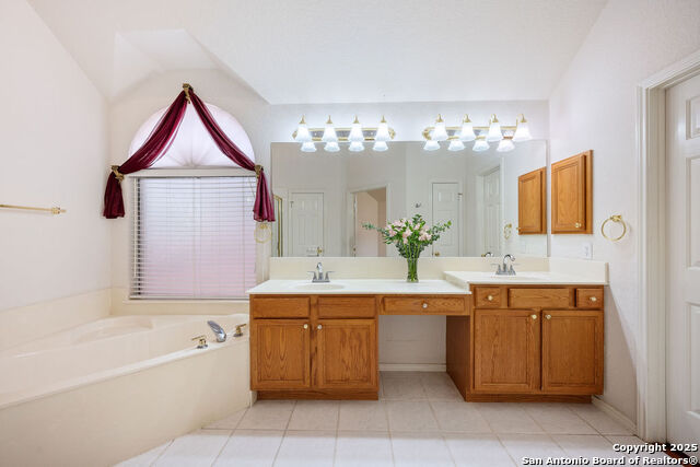 Listing photo id 16 for 5131 Ashton Audrey
