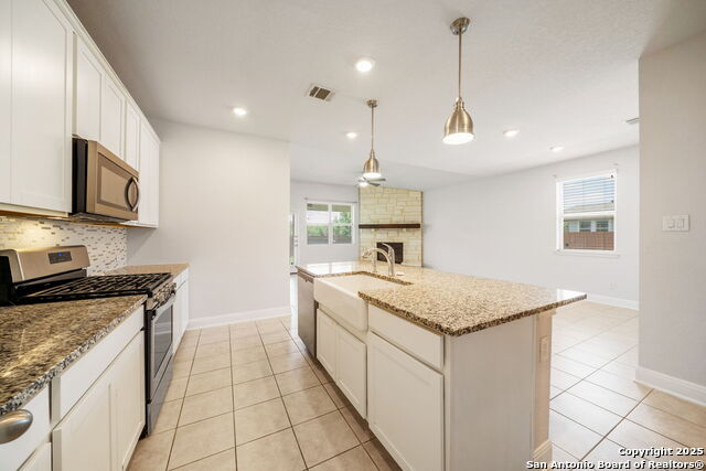 Image 11 of 37 For 2302 Castello Way