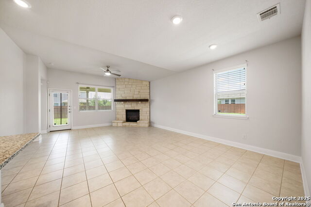 Image 13 of 37 For 2302 Castello Way