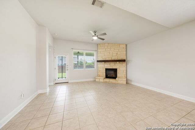 Image 5 of 37 For 2302 Castello Way