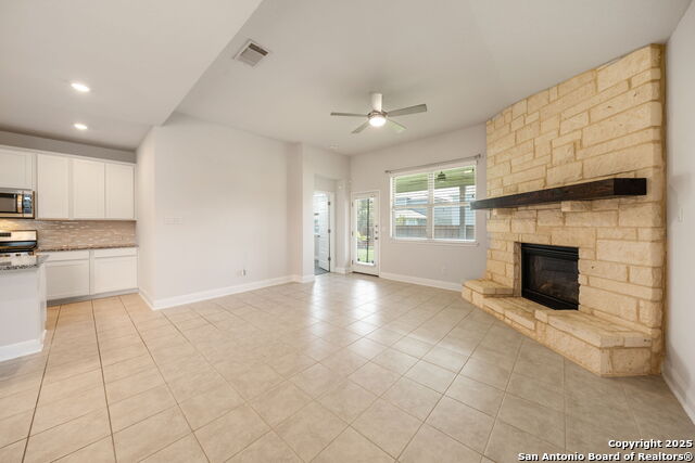 Image 6 of 37 For 2302 Castello Way