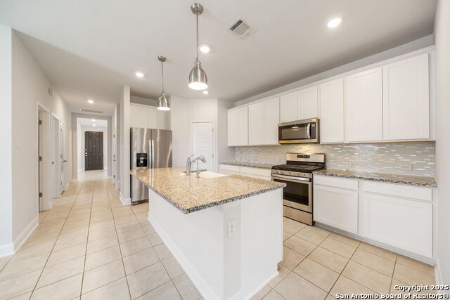 Image 9 of 37 For 2302 Castello Way