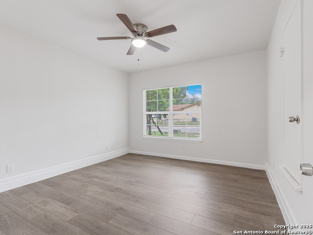 Image 10 of 28 For 13306 Chesterton