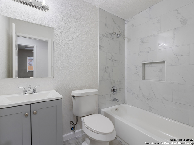 Image 11 of 28 For 13306 Chesterton