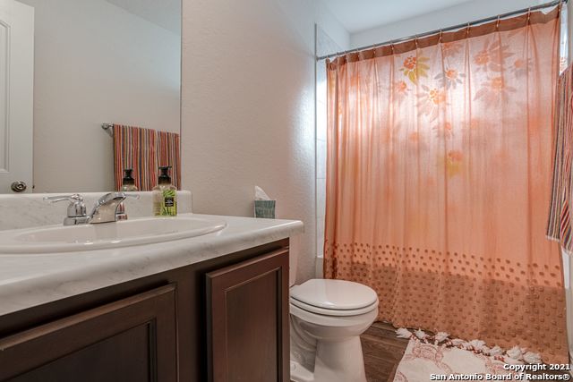 Image 18 of 19 For 13915 Morgan Terrace