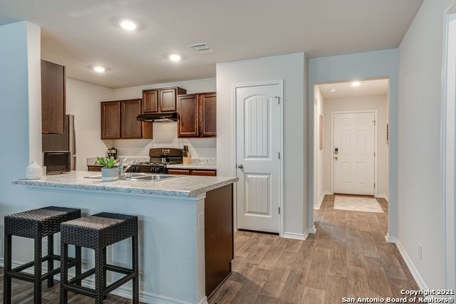 Image 5 of 19 For 13915 Morgan Terrace