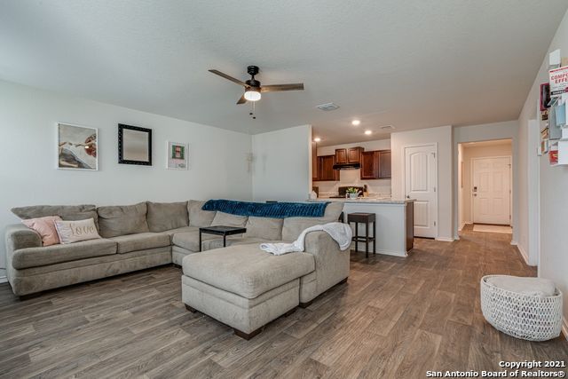 Image 9 of 19 For 13915 Morgan Terrace