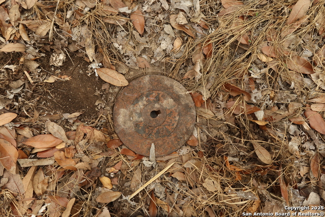 Image 9 of 10 For 610 Weinberg