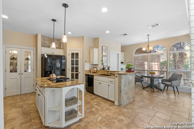 Image 14 of 47 For 18203 Newcliff