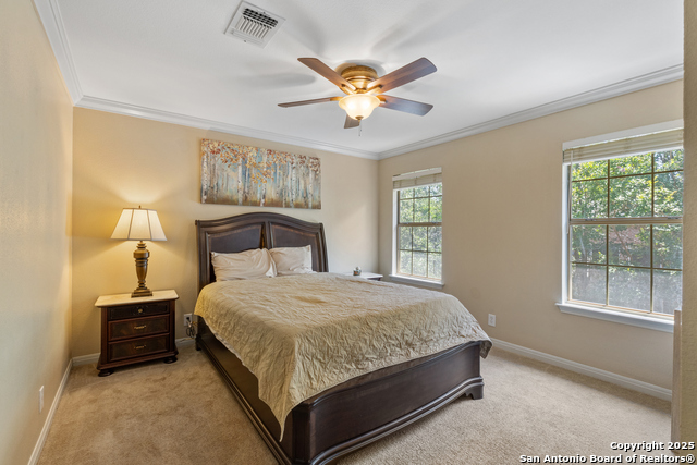 Image 27 of 47 For 18203 Newcliff