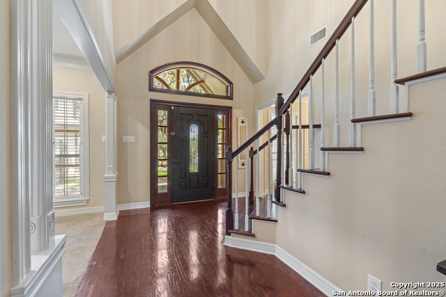 Image 6 of 47 For 18203 Newcliff