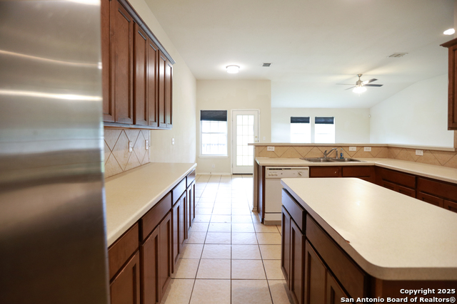Image 25 of 51 For 13904 Bressani Way