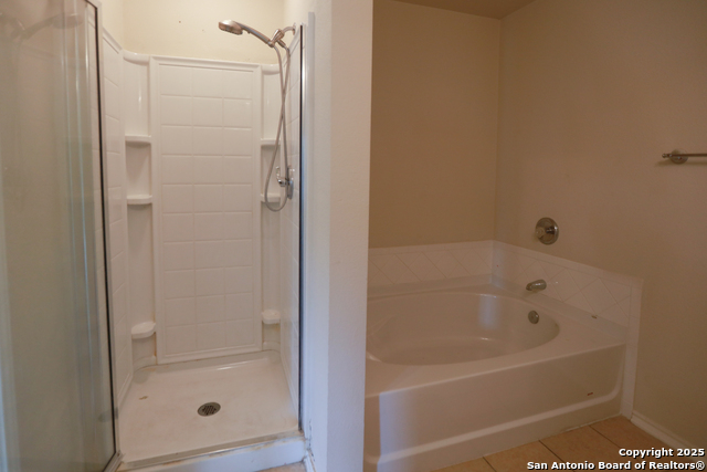 Image 40 of 51 For 13904 Bressani Way