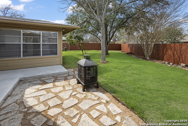 Image 13 of 30 For 351 Northridge