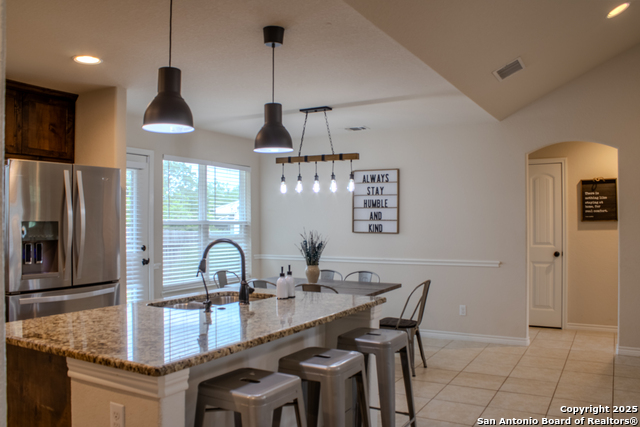 Listing photo id 9 for 2073 Robin Hood