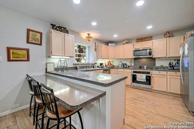 Image 13 of 47 For 30640 Bulverde Hills