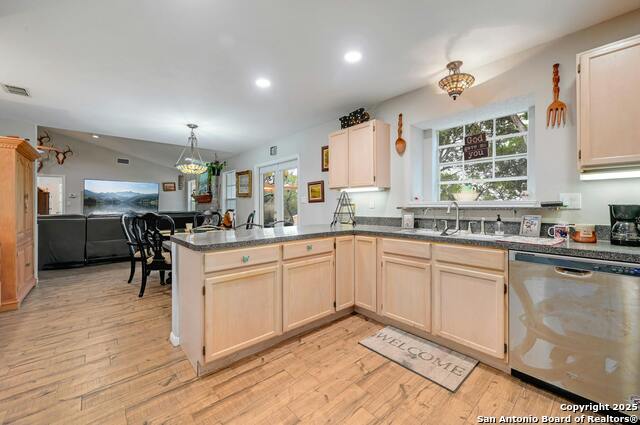 Image 14 of 47 For 30640 Bulverde Hills