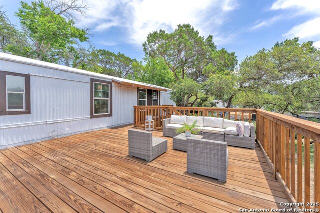 Details for 337 Buckhorn Dr, Canyon Lake, TX 78133