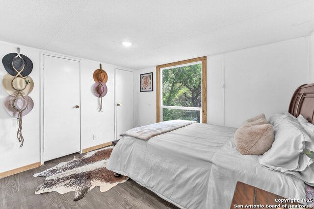 Image 12 of 20 For 337 Buckhorn Dr