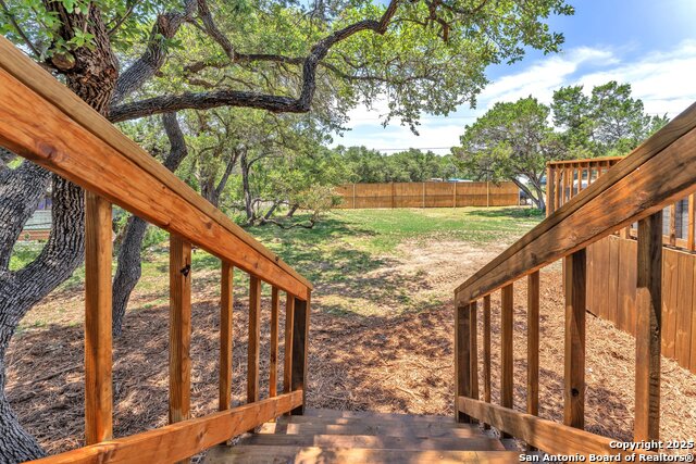 Image 19 of 20 For 337 Buckhorn Dr
