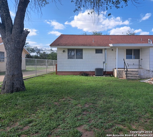 Image 3 of 12 For 4934 Alma Dr  1