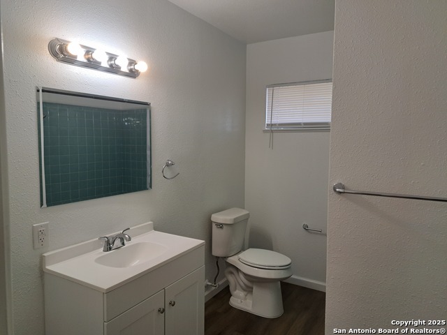 Image 7 of 12 For 4934 Alma Dr  1