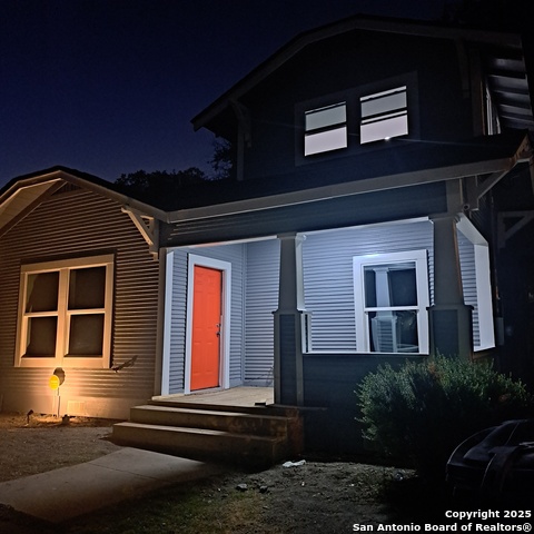 Listing photo id 2 for 539 Hicks