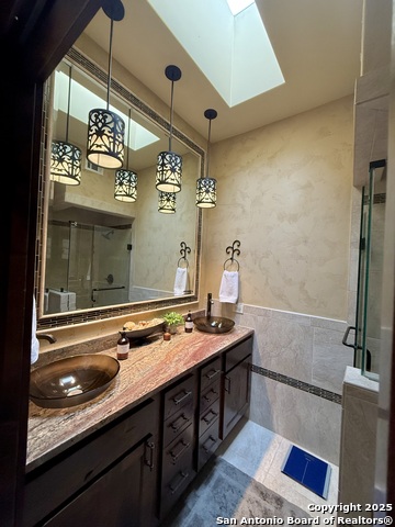 Image 16 of 28 For 1022 Navarro St.  404