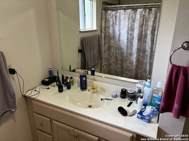 Image 9 of 35 For 952 Madrona Rd.