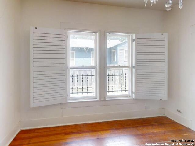 Image 11 of 23 For 519 Huisache E