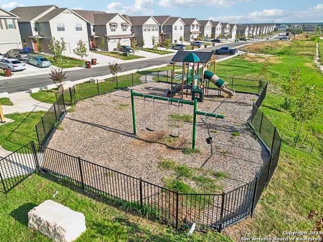 Image 42 of 45 For 10219 Tulipwood Run