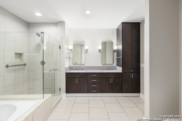 Image 14 of 17 For 610 Market  2716