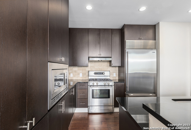 Image 7 of 17 For 610 Market  2716