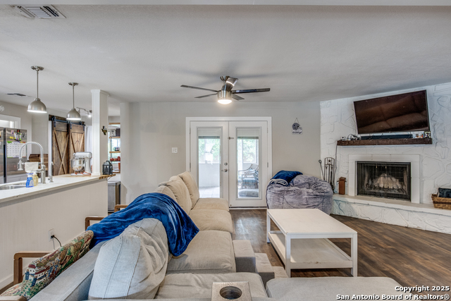Image 11 of 25 For 6034 Royal Pt