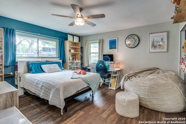 Image 18 of 25 For 6034 Royal Pt