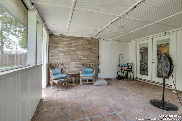 Image 23 of 25 For 6034 Royal Pt