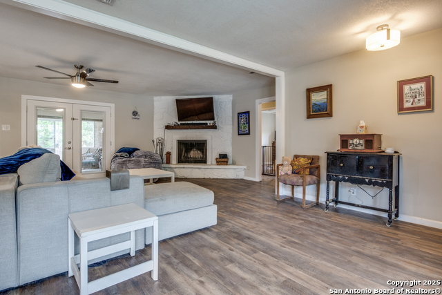 Image 8 of 25 For 6034 Royal Pt