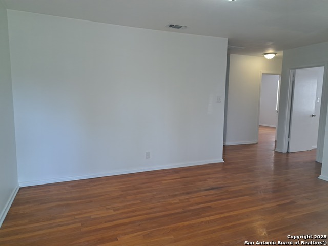 Image 4 of 7 For 4934 Alma Dr  2