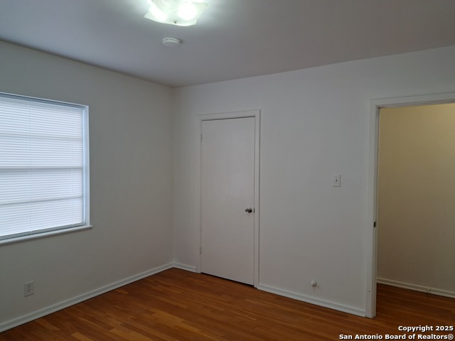 Image 6 of 7 For 4934 Alma Dr  2