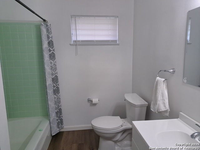 Image 7 of 7 For 4934 Alma Dr  2