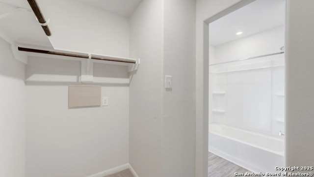 Image 14 of 21 For 303 Mariposa Circle